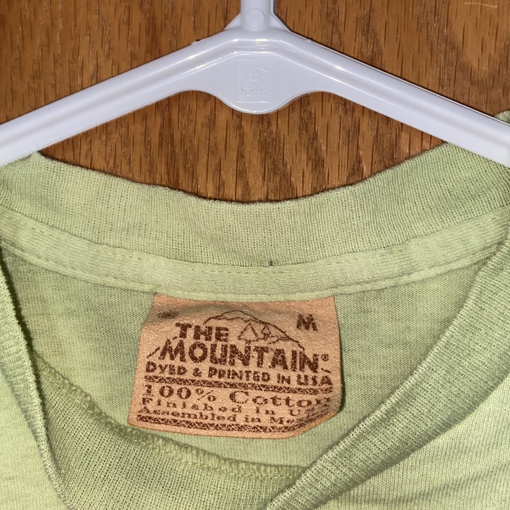 T-Shirt - Picture 2 of 2